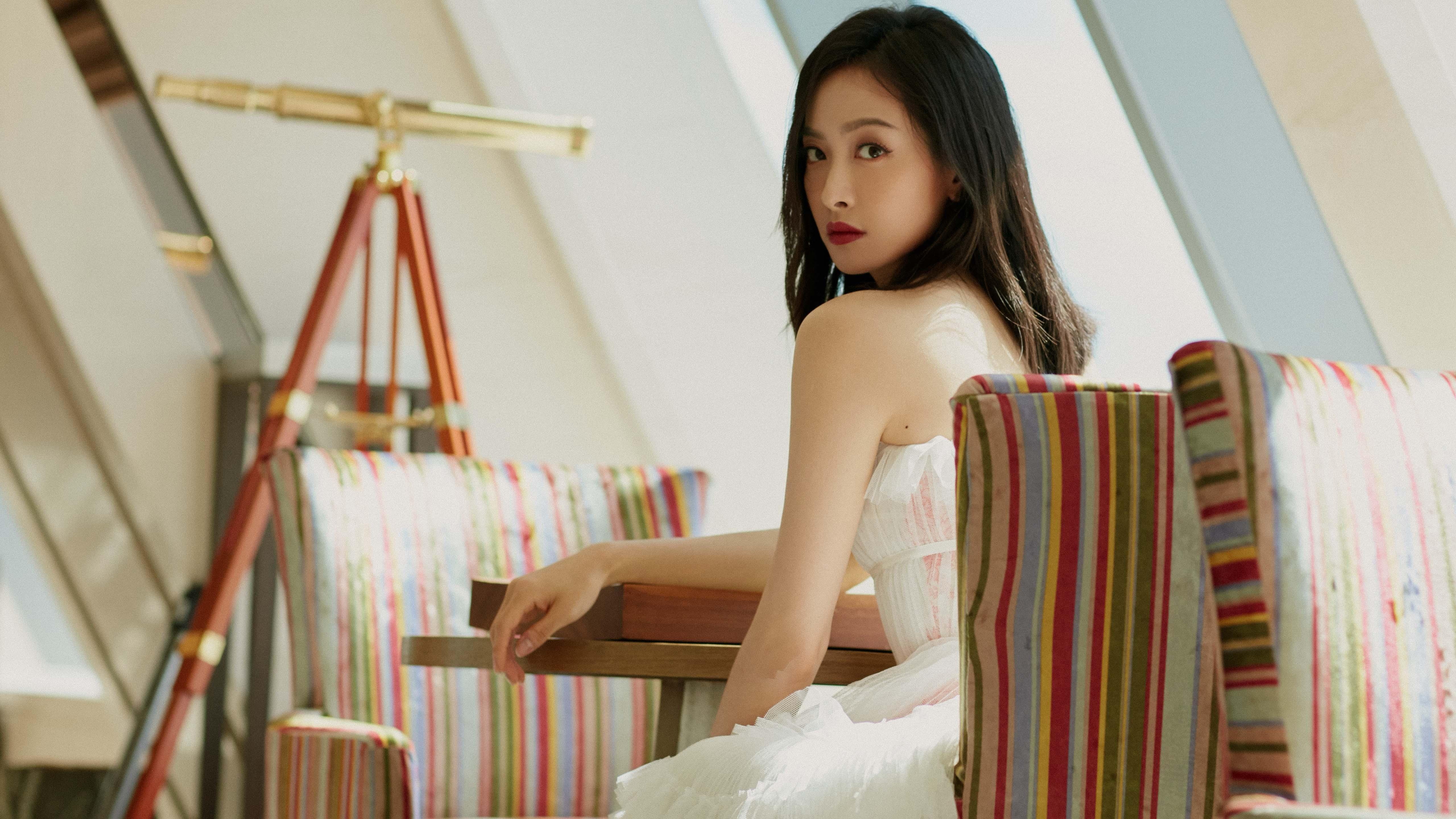 法甲领头羊遭遇意外失利,联赛竞争激烈,法甲巨头