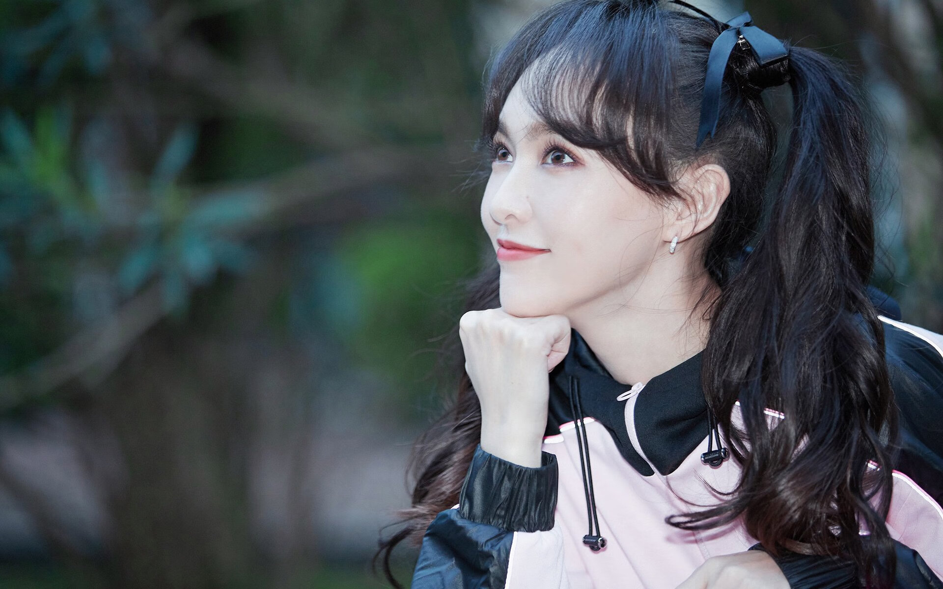 中超球队年度数据分析可视化仪表板展示，中超联赛队标